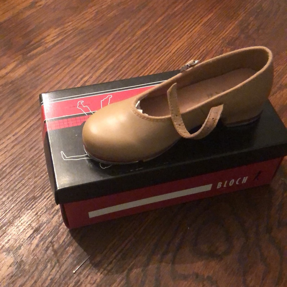 Tap shoe